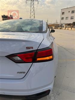 نيسان ألتيما